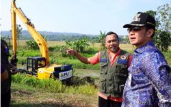 Tinjau Progres Normalisasi Kali Londo, Bupati Hartopo : Solusi Atasi Banjir