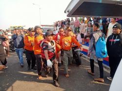 Tak Bisa Berenang, Seorang Pemuda Tewas Tenggelam di Waduk Kembangan