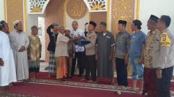 Beri Bantuan Amplifier Masjid, Kapolsek Kilo: Semoga Bermanfaat untuk Kegiatan Keagamaan