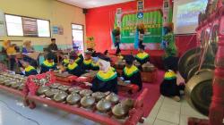 Melepas 18 Siswanya, SDN 2 Gedongjetis Klaten Gelar Wisuda Secara Sederhana