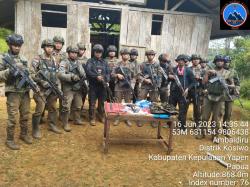 Berhasil Gerebek Markas KKB, Satgas Ops Damai Cartenz dan Polres Kepulauan Yapen Sita Senpi Rakitan