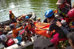 Korban Tenggelam di Setu 7 Muara Pamulang Ditemukan Tewas, Tersangkut Jangkar Tim SAR