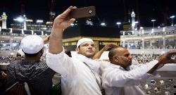 Jemaah Haji Kembali Diingatkan untuk Tak Berlebihan Berswafoto di Masjidil Haram