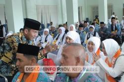 Lepas Keberangkatan 80 Jamaah Calon Haji Tambahan, Pj Suganda: Sabar dan Jaga Kekompakan