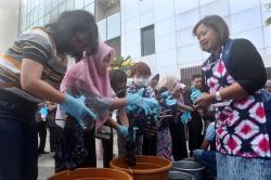 Foto-foto Keseruan Belajar Shibori Bareng IBK Bank di Surabaya