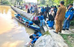 Kolaborasi dengan IKA Perikanan UNTIRTA, HIMAPI Berhasil Menyelenggarakan Restocking Ikan