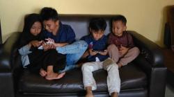 Kecanduan Gadget pada Anak (3)