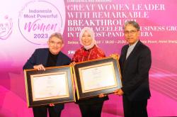 Dirkurlog Pos Raih Penghargaan Indonesia Most Powerful Women Business Leader 2023