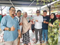 Momentum Idul Adha 1444 H, IKA Teknik Untad Bagikan Ratusan Bungkus Daging Kurban