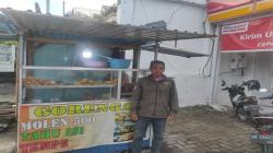 Jual Molen Rp500, Rahmat Santoso Malah Sukses Bangun 2 Rumah hingga Buka Lapangan Kerja