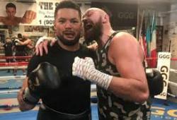 Tyson Fury Beri Wejangan ke Joe Joyce Cara Kalahkan  Zhang Zhilei