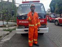 Ini Kisah Dirga Ramdan Anggota Rescue Pemadam Kebakaran Kota Cimahi