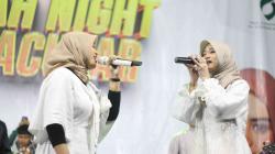 Woro Widowati dan Veve Zulfikar di Acara Al Falah Night Spectacular, Meriah!