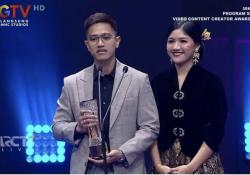 Kaesang Pengarep Jadi Pemenang Creator Talkshow Terfavorit VCCA 2023