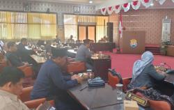 Rapat Paripurna Diwarnai Intrupsi, Dewan Pertanyakan Defisit Rp33 Miliar di Dinkes Kendal