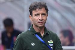 Luis Milla Resmi Mundur dari Persib Bandung, Ini Penyebabnya