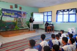 Cegah Isu Pekerja Anak, LPKP Jatim Gandeng CANDIKALA Team Gelar Aksi Sosial Peduli Pendidikan Anak