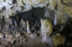 Menyerupai Candi, Uniknya Goa di Pesisir Pantai Sawarna Banten