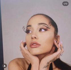 Ariana Grande Dikabarkan Cerai