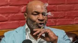 Ritual Buruk Mike Tyson Usai Duel, Hisap Ganja