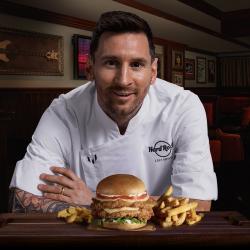 Lionel Messi Jadi Koki, Legenda Sepak Bola Ini Ciptakan Sandwich Ayam Terbaru