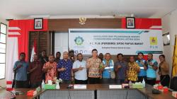 Genjot Program Lisdes, Bupati Freddy Thie Meminta Perangkat Desa Turut Mengawal Hingga Rampung