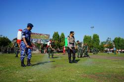 Sambut HUT Kemerdekaan RI, Rumput Alun-alun Purbalingga Disemprot Eco Enzyme