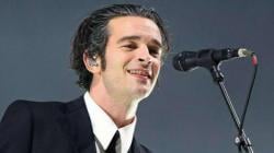 Sederet Kontroversi Matty Healy The 1975, Terbaru Cium Bassist Pria saat Konser di Malaysia