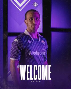 RESMI !!! Fiorentina Pinjam Arthur Melo Dari Juventus