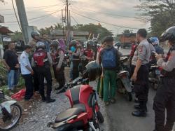 Putar-Putar Senjata Tajam untuk Tawuran, 3 Pelajar MTs di Sukabumi Dibekuk Polisi