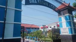 Harga Bahan Seragam di SMAN 2 Brebes Tembus 1,7 Juta, Wali Murid Ngeluh Kemahalan