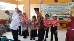 Baznas dan Pemerintah Kecamatan Krucil Bagikan Santunan, Motivasi Anak Yatim lewat Kuis Berhadiah