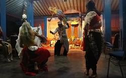 Mengintip Wujud Tuhan dalam Wayang Tolak Bala di Wilujengan Suran