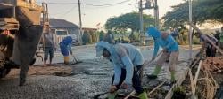 Warga dan Pengembang Perumahan De'Kraton Kompak Bangun Sarana Olahraga Jelang HUT RI