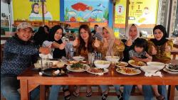 Cara Unik Rayakan HUT RI, yang Nama Agus Gratis Makan di Warung Lempah Kuning Muara Pangkalpinang