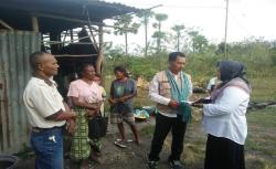 Tim Kemensos RI Sambangi Rumah Janda 5 Anak di Kota Kefamenanu yang Memprihatinkan