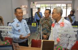 Tinjau Dapur Rutan Gresik, Irjen Kemenkumham Razilu Pesan Makanan Dijaga