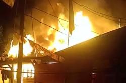 Sejumlah Rumah di Leuwidamar Lebak Terbakar, Diduga Akibat Set Top Box Meledak!