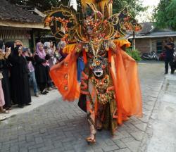 Ngawi Night Carnival, Event Sulapan yang Mencoba Keluar dari Kontroversi