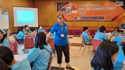 Keren, Puhua English Summer Camp 2023 Hadirkan Professor City University of New York