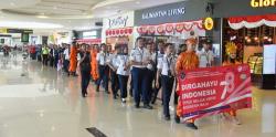 Semarak HUT RI, Bandara Sepinggan Gelar Pawai di Area Terminal Keberangkatan