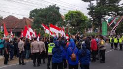 Setelah Terjadi Ketegangan Eksekusi Rumah Berjam-jam, Akhirnya Bisa Damai dengan Sukarela