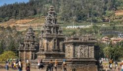 Candi Arjuna, Destinasi Wisata Dieng Yang Sering Diselimuti Embun Es