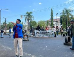 Diduga Jual Beli Rekomendasi BBM Subsidi, PB Hipermata Demo Dinas Perikanan Takalar