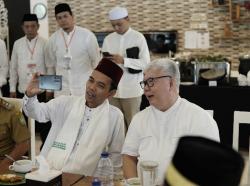Senangnya UAS Bertemu Sahabatnya Semasa di Maroko