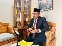 Haji Uma Menjadi Pemateri Analisa Politik Kontemporer di Indonesia