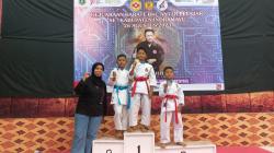 MI PUI Dermayu Sabet 9 Emas di  Kejuaraan Karate BKC Antar Pelajar