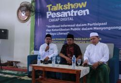 Sosialisasi Literasi Digital Ponpes Pontianak, Pentingnya Santri Melakukan Verifikasi Informasi