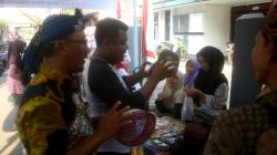 Bazar di Desa Besuk Agung Ada Bakso Gratis asal Hafal Pancasila, serta Launching Aplikasi Publik