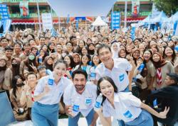 Bintang SMA 2023 Kembali Digelar, Reza Rahadian dan Yura Yunita Kunjungi SMAN 34 Jakarta